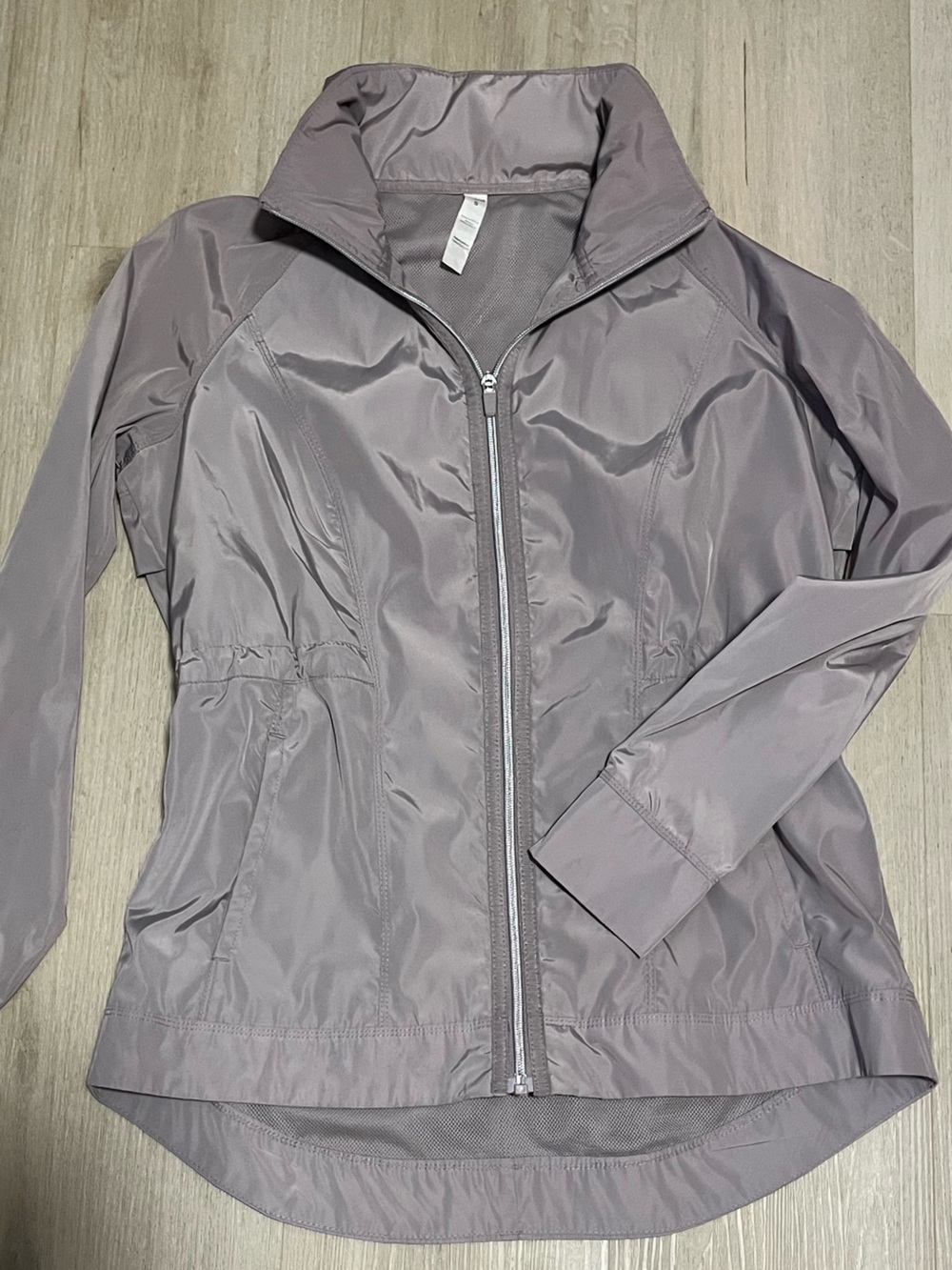 Apana Lightweight Athletic Breathable Women's Jacket in Light Gray